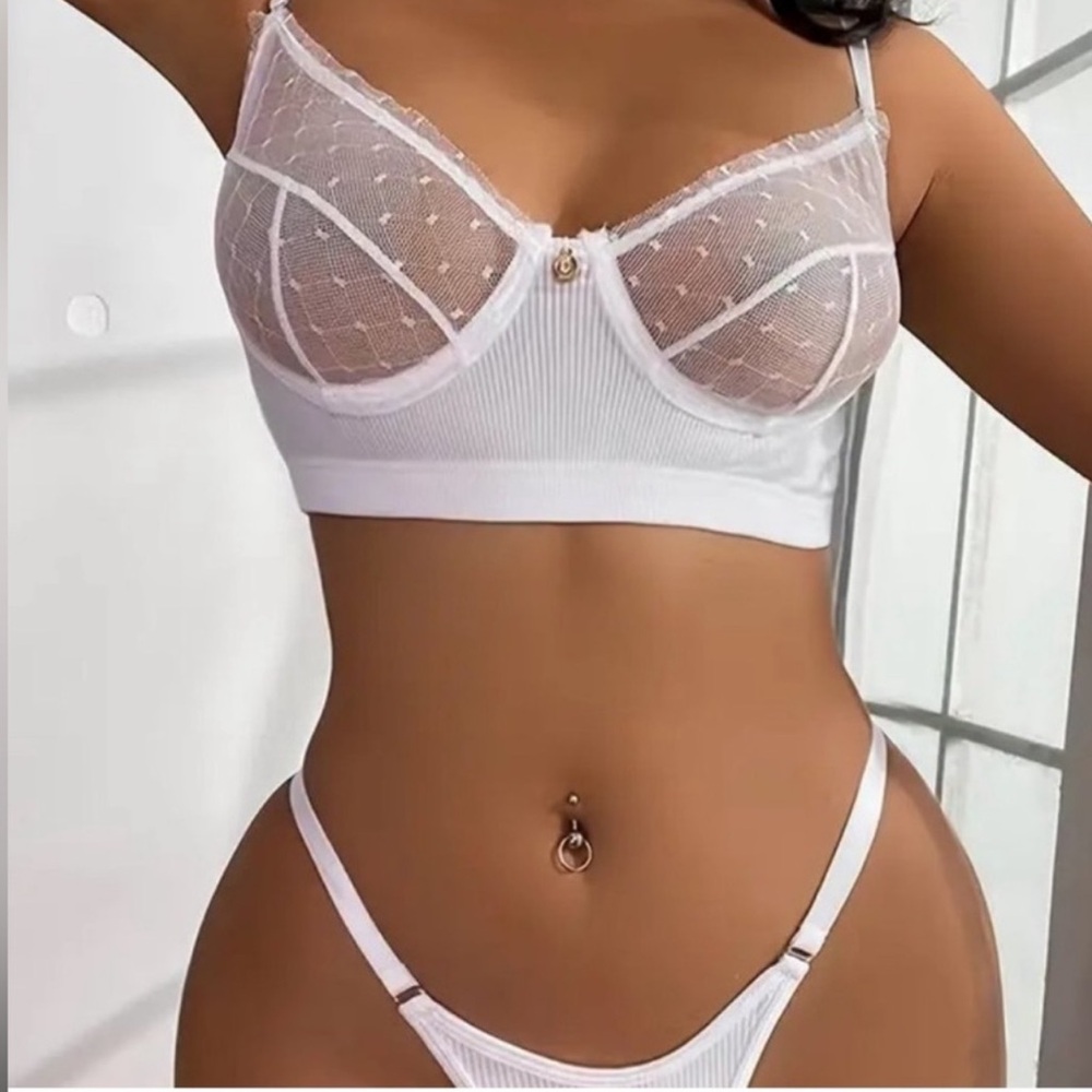 Elegant White Lace Lingerie Set